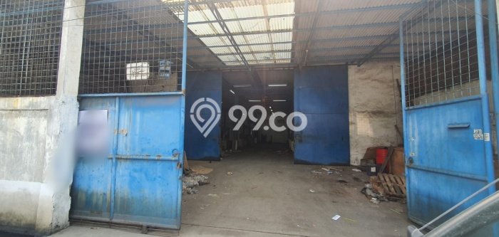Gudang Disewa di Jakarta Barat dengan LB 686m2 Area Komersial Ramai Gudang Disewa di Jakarta Barat dengan LB 686m2 Area Komersial Ramai