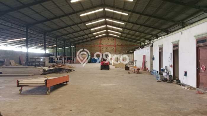 Gudang bagus disewakan di Neglasari Tangerang dengan LB 2200m2 harga sewa terbaik Gudang bagus disewakan di Neglasari Tangerang dengan LB 2200m2 harga sewa terbaik
