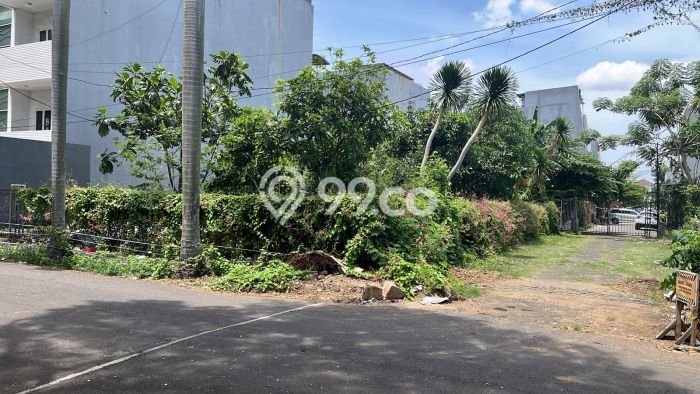 Tanah Dijual di Jakarta Barat Seluas 360m2 Strategis Tanah Dijual di Jakarta Barat Seluas 360m2 Strategis