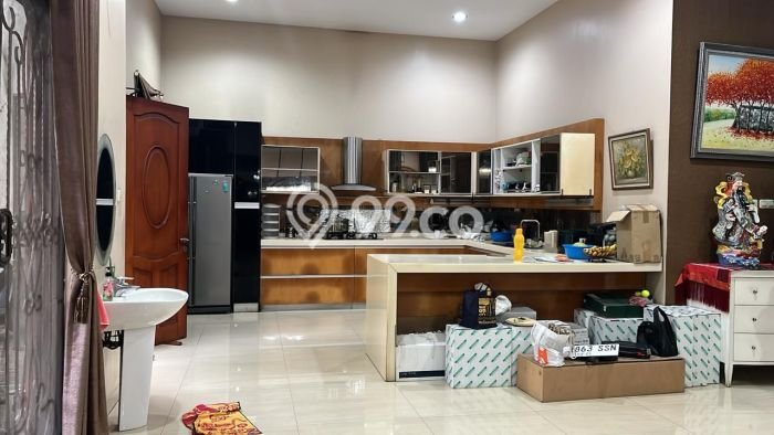 For Sale! Luxury House LT 650m2 Desain Elegan di Taman Palem For Sale! Luxury House LT 650m2 Desain Elegan di Taman Palem