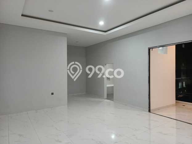 Jual Rumah Mewah Megah Dengan View Cantik di Taman Surya, Jakarta Barat Jual Rumah Mewah Megah Dengan View Cantik di Taman Surya, Jakarta Barat