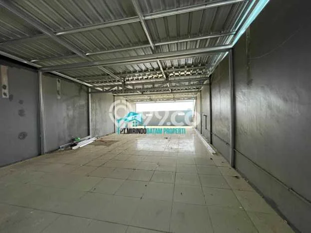 Ruko Disewa di Batam dengan LB 255m2 Area Komersial Ramai Ruko Disewa di Batam dengan LB 255m2 Area Komersial Ramai