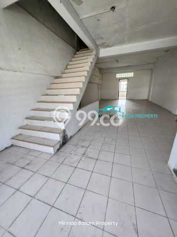 Ruko Dijual di Batam LT 80m2 & LB 255m2 Lokasi Terbaik! Ruko Dijual di Batam LT 80m2 & LB 255m2 Lokasi Terbaik!