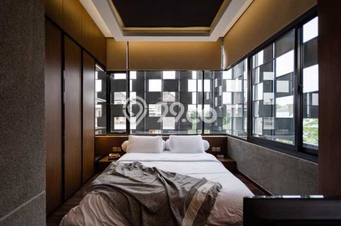 Ready to Use! Luxury House LT 225m2 Desain Elegan di Duri Kepa Ready to Use! Luxury House LT 225m2 Desain Elegan di Duri Kepa