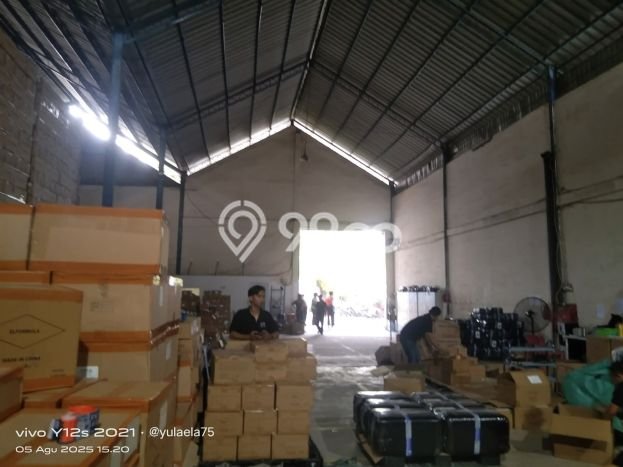 Gudang Disewa di Jakarta Barat dengan LB 1200m2 Area Komersial Ramai Gudang Disewa di Jakarta Barat dengan LB 1200m2 Area Komersial Ramai