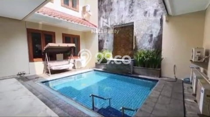 Siap Huni Hunian Elit 4 Kamar di Kebayoran Baru Dekat ke Mana Saja Siap Huni Hunian Elit 4 Kamar di Kebayoran Baru Dekat ke Mana Saja