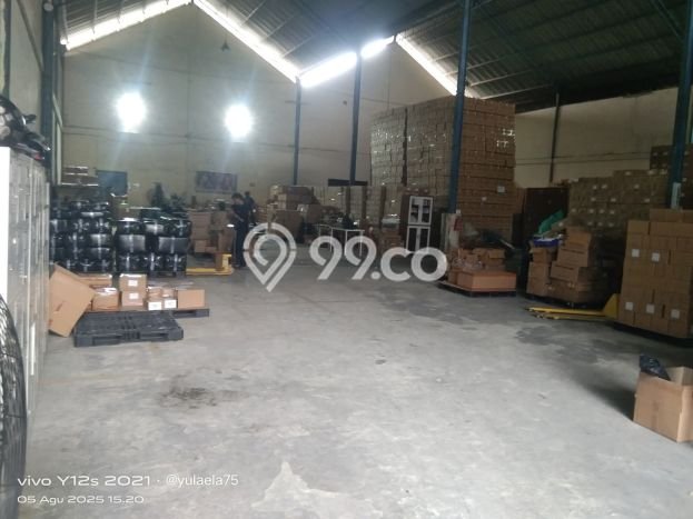Gudang Disewa di Jakarta Barat dengan LB 1200m2 Area Komersial Ramai Gudang Disewa di Jakarta Barat dengan LB 1200m2 Area Komersial Ramai