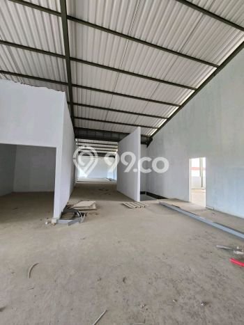 INVESTASI MENGUNTUNGKAN! Gudang Kawasan , Luas 2000m2m², Pusat Komersial INVESTASI MENGUNTUNGKAN! Gudang Kawasan , Luas 2000m2m², Pusat Komersial