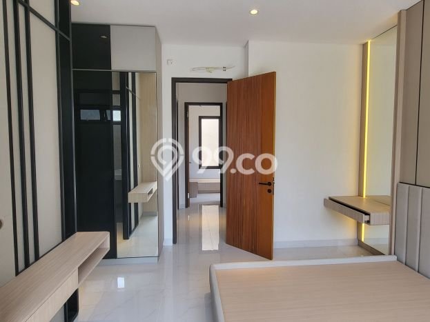 Rumah Luxury Modern Siap Huni di Sunrise Garden Jakarta Barat Rumah Luxury Modern Siap Huni di Sunrise Garden Jakarta Barat