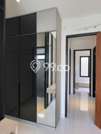 Rumah Luxury Modern Siap Huni di Sunrise Garden Jakarta Barat Rumah Luxury Modern Siap Huni di Sunrise Garden Jakarta Barat
