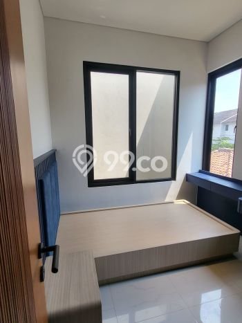 Rumah Luxury Modern Siap Huni di Sunrise Garden Jakarta Barat Rumah Luxury Modern Siap Huni di Sunrise Garden Jakarta Barat