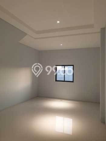 Dijual Cepat Rumah Bagus Siap Huni LB 150m2 di Karang Tengah, Tangerang Dijual Cepat Rumah Bagus Siap Huni LB 150m2 di Karang Tengah, Tangerang