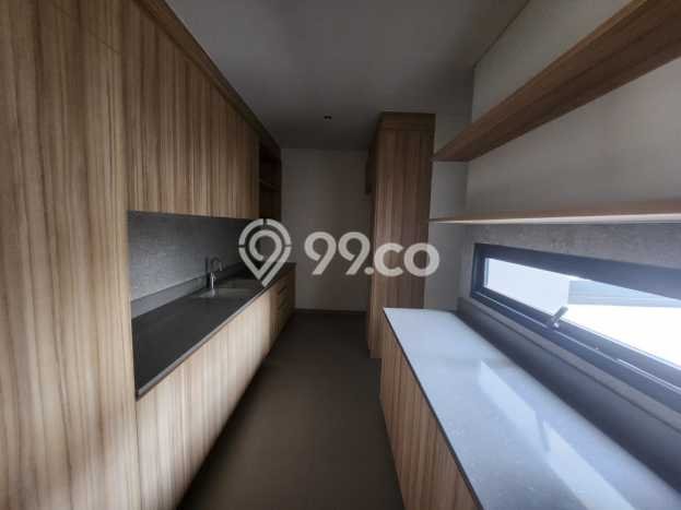 Rumah Mewah LB 465m2 Siap Huni Desain Elegan di BSD City, Tangerang Rumah Mewah LB 465m2 Siap Huni Desain Elegan di BSD City, Tangerang
