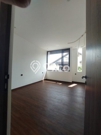 Lokasi terbaik! Rumah siap huni disewakan di Duren Sawit LB 140m2 Lokasi terbaik! Rumah siap huni disewakan di Duren Sawit LB 140m2