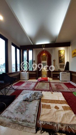 Jual Rumah Mewah Elegan Dengan View Cantik di Cawang, Jakarta Timur Jual Rumah Mewah Elegan Dengan View Cantik di Cawang, Jakarta Timur