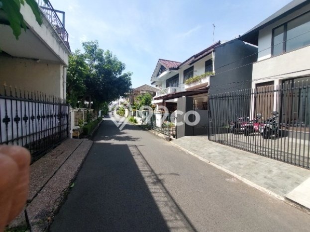 Lokasi terbaik! Rumah siap huni disewakan di Duren Sawit LB 140m2 Lokasi terbaik! Rumah siap huni disewakan di Duren Sawit LB 140m2