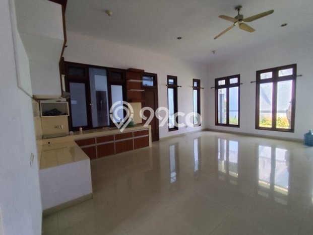 Rumah Luxury Modern Tanpa Renovasi di Pondok Bambu Jakarta Timur Rumah Luxury Modern Tanpa Renovasi di Pondok Bambu Jakarta Timur