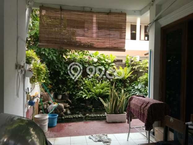 Rumah Eksklusif Siap Huni LT 208m2 di Matraman, Jakarta Timur Rumah Eksklusif Siap Huni LT 208m2 di Matraman, Jakarta Timur