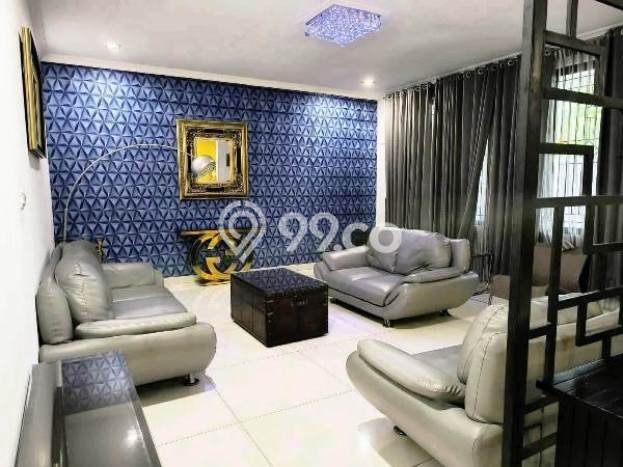 Jual Rumah Luas Elegan Dengan View Cantik di Jatiwaringin, Jakarta Timur Jual Rumah Luas Elegan Dengan View Cantik di Jatiwaringin, Jakarta Timur