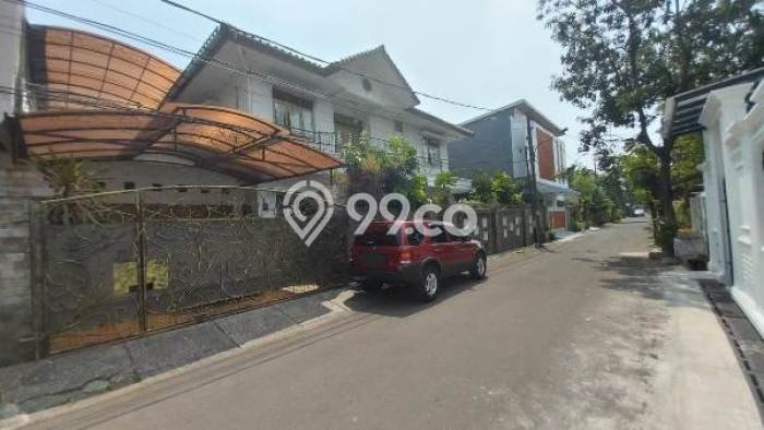 Dijual Rumah Luas Megah Dengan View Cantik di Pondok Kelapa, Jakarta Timur Dijual Rumah Luas Megah Dengan View Cantik di Pondok Kelapa, Jakarta Timur