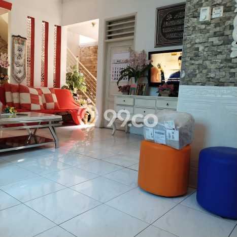Ready to Use! Premium House LT 253m2 Desain Modern di Kebagusan Ready to Use! Premium House LT 253m2 Desain Modern di Kebagusan