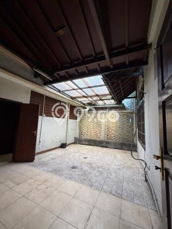 For Sale! Luxury House LT 338m2 Desain Elegan di Pondok Bambu For Sale! Luxury House LT 338m2 Desain Elegan di Pondok Bambu