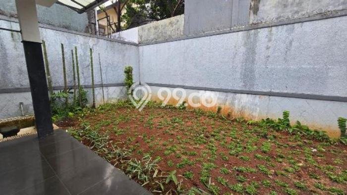 Rumah Luxury Modern Tanpa Renovasi di Pondok Bambu Jakarta Timur Rumah Luxury Modern Tanpa Renovasi di Pondok Bambu Jakarta Timur