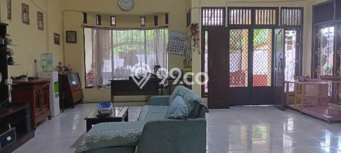 Ready to Use! Luxury House LT 185m2 Desain Elegan di Pondok Kelapa Ready to Use! Luxury House LT 185m2 Desain Elegan di Pondok Kelapa