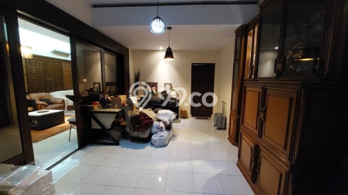 Jual Rumah Mewah Elegan Dengan View Cantik di Cawang, Jakarta Timur Jual Rumah Mewah Elegan Dengan View Cantik di Cawang, Jakarta Timur