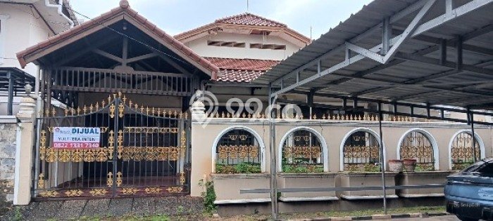 For Sale! Luxury House LT 338m2 Desain Elegan di Pondok Bambu For Sale! Luxury House LT 338m2 Desain Elegan di Pondok Bambu