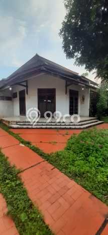 Ready to Use! Premium House LT 539m2 Desain Elegan di Jati Padang Ready to Use! Premium House LT 539m2 Desain Elegan di Jati Padang