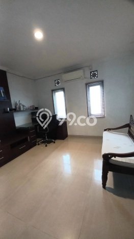 Disewakan! Rumah 4 Kamar Tidur &
4 Kamar Mandi di Kav DKI, Jakarta Barat Disewakan! Rumah 4 Kamar Tidur &
4 Kamar Mandi di Kav DKI, Jakarta Barat