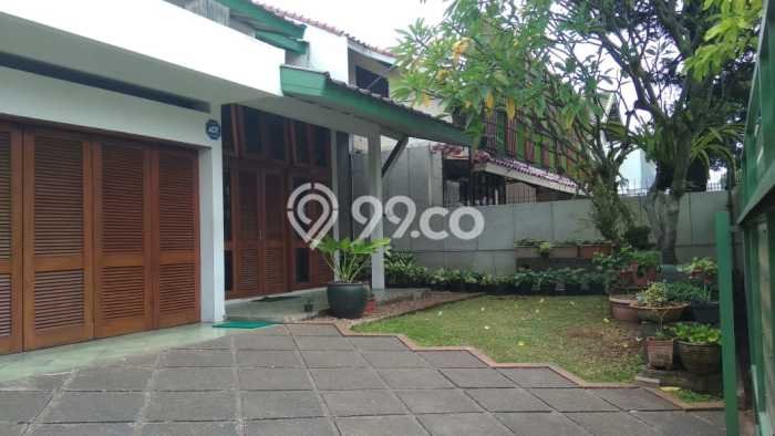 Rumah Luxury Modern Siap Huni di Puri Indah Jakarta Barat Rumah Luxury Modern Siap Huni di Puri Indah Jakarta Barat