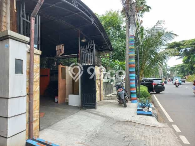Rumah Elit LB 105m2 Siap Pakai Desain Elegan di Meruya, Jakarta Barat Rumah Elit LB 105m2 Siap Pakai Desain Elegan di Meruya, Jakarta Barat