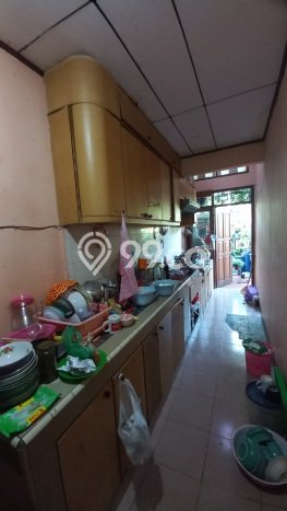 Rumah Luas Asri 3 KT Siap Pakai di Taman Meruya Jakarta Barat Rumah Luas Asri 3 KT Siap Pakai di Taman Meruya Jakarta Barat