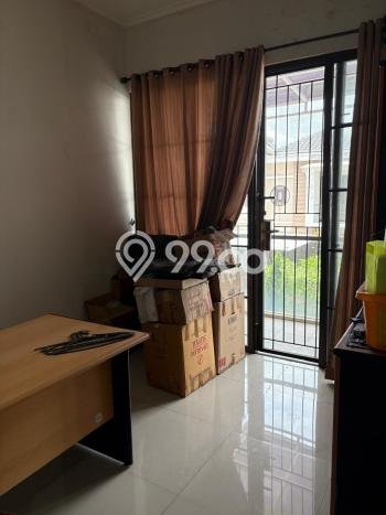 Rumah Luas Asri 4 KT Siap Huni di Green Lake City Jakarta Barat Rumah Luas Asri 4 KT Siap Huni di Green Lake City Jakarta Barat