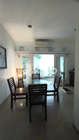Disewakan! Rumah 4 Kamar Tidur &
4 Kamar Mandi di Kav DKI, Jakarta Barat Disewakan! Rumah 4 Kamar Tidur &
4 Kamar Mandi di Kav DKI, Jakarta Barat