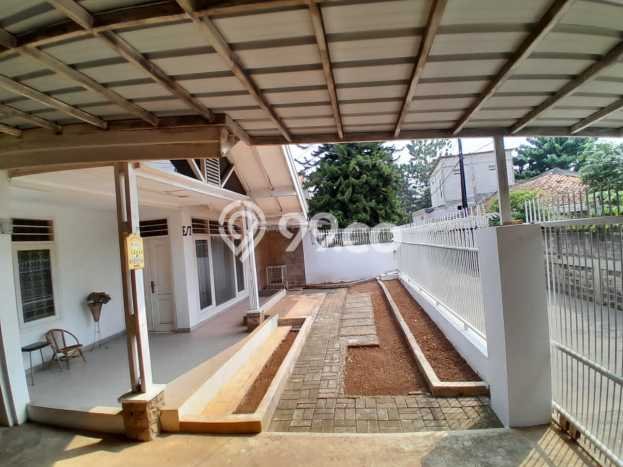 Rumah Elit LB 192m2 Siap Pakai Desain Elegan di Petukangan, Jakarta Selatan Rumah Elit LB 192m2 Siap Pakai Desain Elegan di Petukangan, Jakarta Selatan