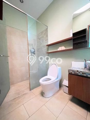 Jual Rumah Mewah Megah Dengan View Eksklusif di Joglo, Jakarta Barat Jual Rumah Mewah Megah Dengan View Eksklusif di Joglo, Jakarta Barat