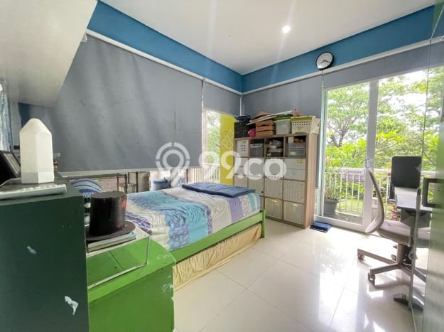 Jual Rumah Mewah Megah Dengan View Eksklusif di Joglo, Jakarta Barat Jual Rumah Mewah Megah Dengan View Eksklusif di Joglo, Jakarta Barat