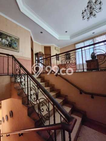 Dijual Rumah Premium dengan Fasilitas Sekitar Lengkap di Kebayoran Baru, Jakarta Selatan Dijual Rumah Premium dengan Fasilitas Sekitar Lengkap di Kebayoran Baru, Jakarta Selatan