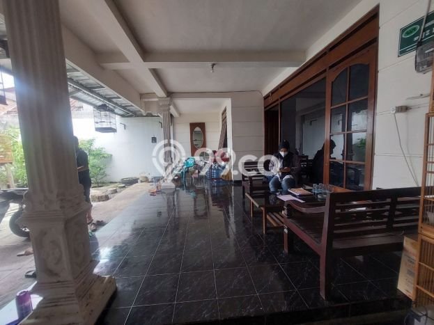 Hunian Cantik Modern Lb 250m2 di Banjarsari, Solo Hunian Cantik Modern Lb 250m2 di Banjarsari, Solo