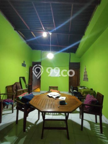 Ruko Dijual di Jebres LT 105m2, LB 150m2 untuk Investasi Ruko Dijual di Jebres LT 105m2, LB 150m2 untuk Investasi
