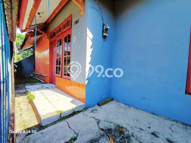 Rumah Strategis Colomadu, Karanganyar, Luas 101m2m² Bangunan 90m2m² Rumah Strategis Colomadu, Karanganyar, Luas 101m2m² Bangunan 90m2m²