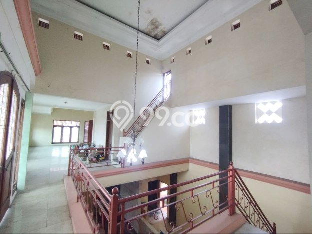 Rumah Modern area Jaten, Karanganyar, LT 1145m² LB 1500m² Rumah Modern area Jaten, Karanganyar, LT 1145m² LB 1500m²