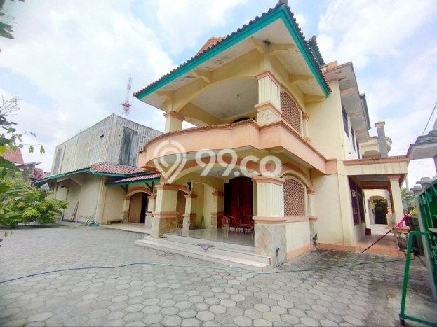 Rumah Modern area Jaten, Karanganyar, LT 1145m² LB 1500m² Rumah Modern area Jaten, Karanganyar, LT 1145m² LB 1500m²