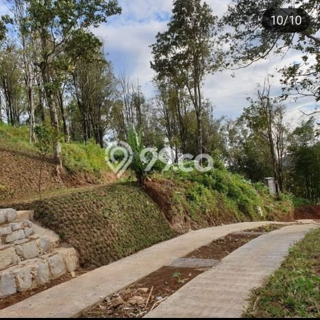 Jual Rumah Bagus Siap Huni LB 200m2 di Jenawi, Karanganyar Jual Rumah Bagus Siap Huni LB 200m2 di Jenawi, Karanganyar