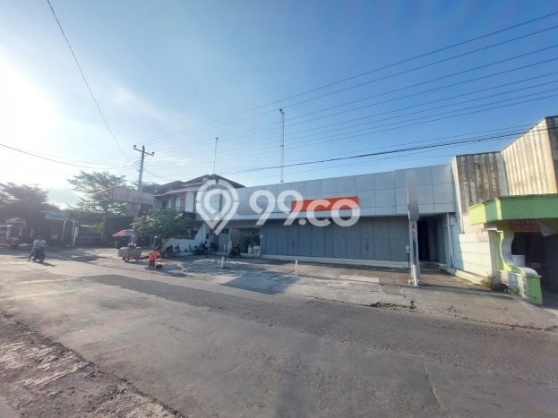 Unit Komersial Dijual di Pedan Klaten Luas Tanah 673m2, Luas Bangunan 200m2 Unit Komersial Dijual di Pedan Klaten Luas Tanah 673m2, Luas Bangunan 200m2