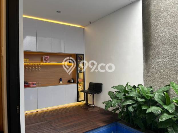 PROMO TERBATAS! Rumah Premium area Banjarsari, Surakarta, LT 147m² Bangunan 180m² PROMO TERBATAS! Rumah Premium area Banjarsari, Surakarta, LT 147m² Bangunan 180m²