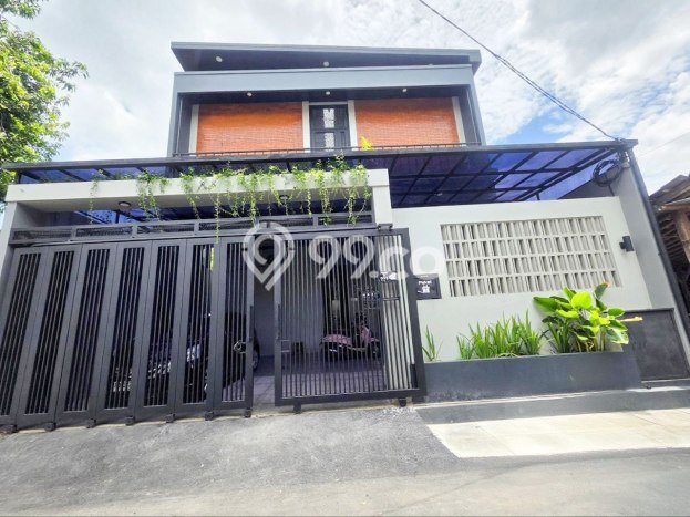 Aset Investasi! Kost Dijual di Jebres, Surakarta, 30 KT, 30 KM, Luas 600m2 Aset Investasi! Kost Dijual di Jebres, Surakarta, 30 KT, 30 KM, Luas 600m2